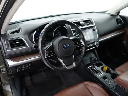 Used 2018 Subaru Outback 2.5i Touring image 15