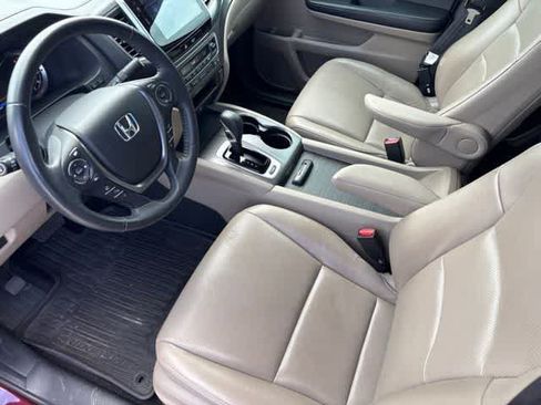 Used 2017 Honda Ridgeline RTL-T image 9