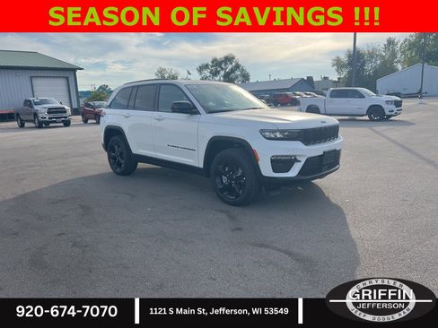 New 2025 Jeep Grand Cherokee Limited w/ Black Appearance Package image 7