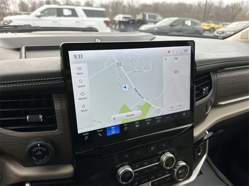 Used 2023 Ford Expedition Max Limited image 18