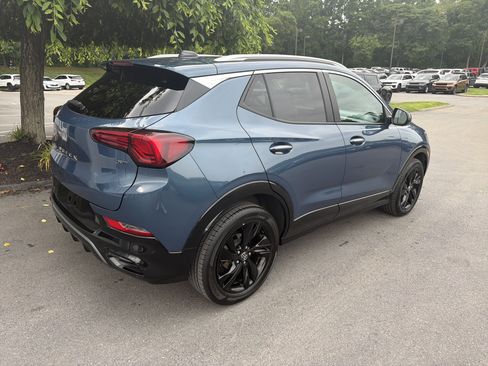 Used 2024 Buick Encore GX Sport Touring AWD/4WD image 3