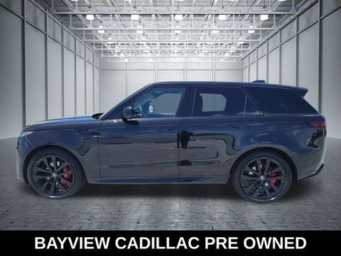 Used 2024 Land Rover Range Rover Sport Dynamic SE AWD/4WD image 2