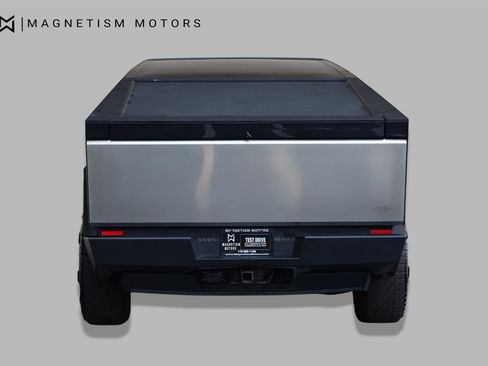 Used 2024 Tesla Cybertruck Cyberbeast AWD/4WD image 8