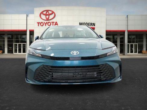 New 2026 Toyota Camry LE image 2