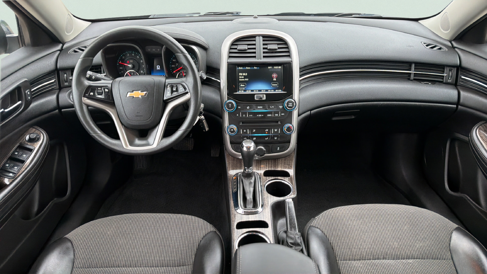 Used 2015 Chevrolet Malibu LT w/ Power Convenience Package FWD image 11