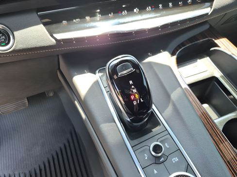 Used 2023 Cadillac Escalade Premium Luxury w/ LPO, Floor Liner Package AWD/4WD image 33