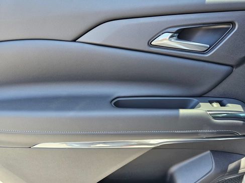 New 2026 Chevrolet Traverse LT FWD image 18