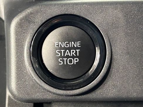 Used 2024 Toyota Tacoma SR5 AWD/4WD image 22