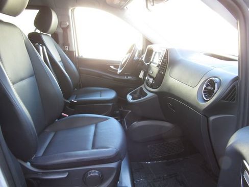 Used 2023 Mercedes-Benz Metris Passenger image 17
