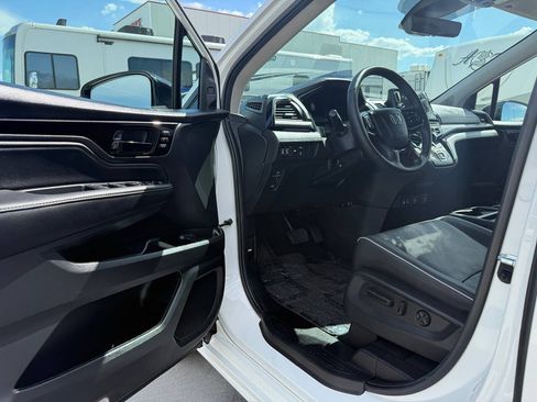 Used 2026 Honda Odyssey Elite image 17