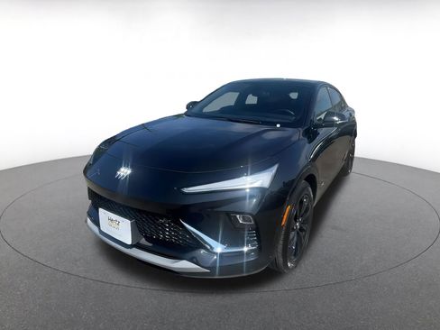 Used 2025 Buick Envista Sport Touring image 7