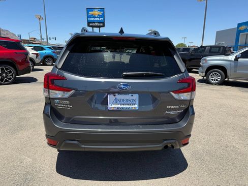 Used 2024 Subaru Forester Premium AWD/4WD image 7