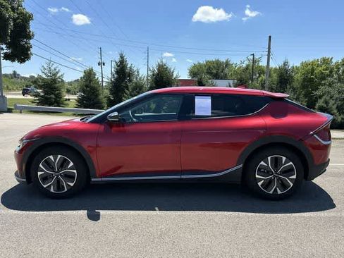 Used 2024 Kia EV6 Light RWD image 2