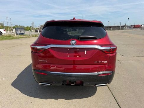 Used 2018 Buick Enclave Premium image 4