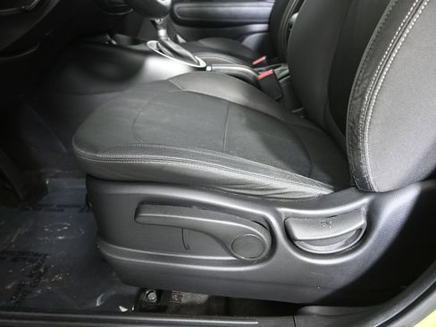 Used 2014 Kia Soul image 21