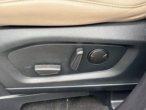 Used 2022 Ford Explorer Limited w/ Hybrid Equipment Group 310A image 17