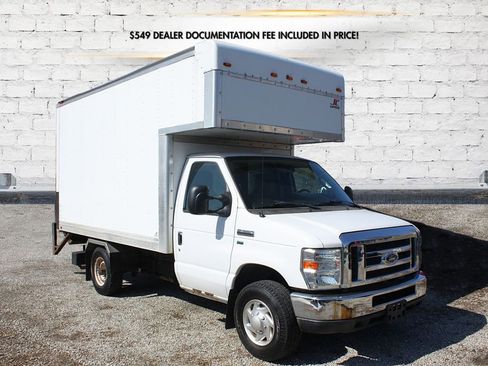 Used 2013 Ford E-350 and Econoline 350 Super Duty image 1