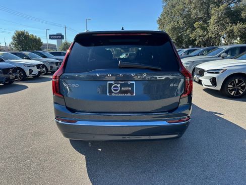 New 2026 Volvo XC90 B6 Plus w/ Protection Package Premier image 6