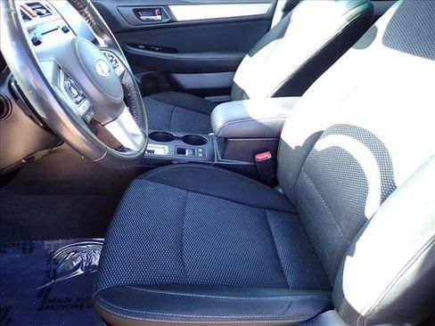 Used 2016 Subaru Outback 2.5i Premium image 12