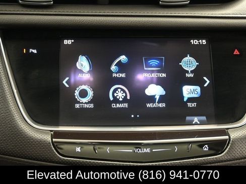 Used 2017 Cadillac XT5 Luxury w/ Driver Awareness Package FWD image 21