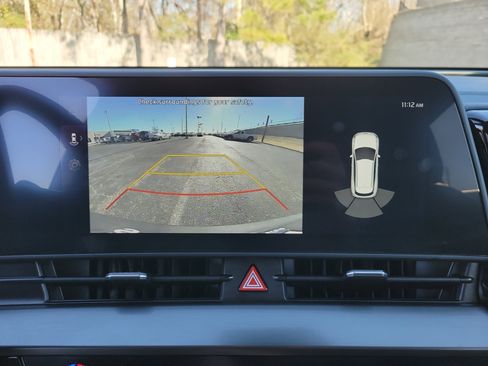 Used 2025 Kia Sportage EX image 18