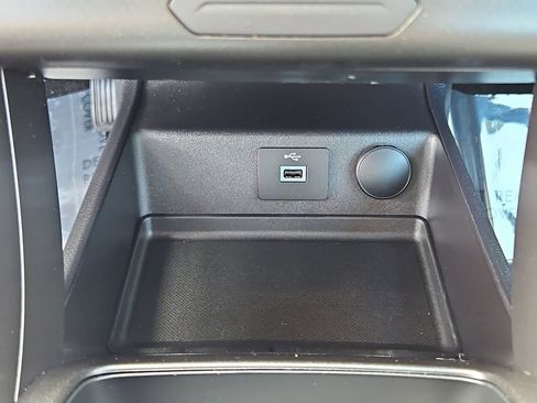 Used 2018 Ford Fusion S FWD image 17