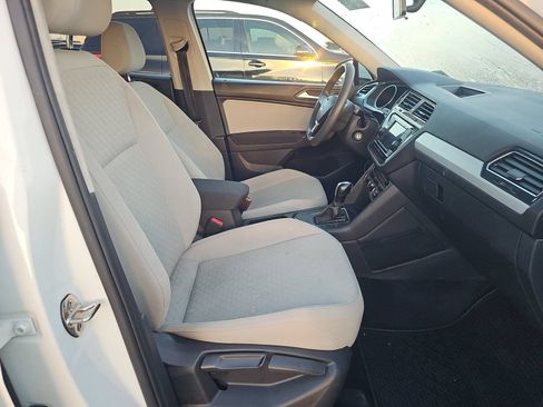 Used 2020 Volkswagen Tiguan S FWD image 11
