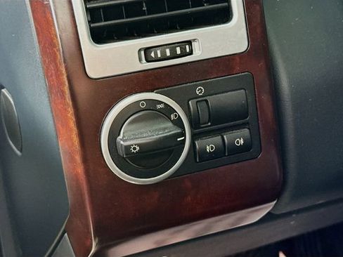 Used 2007 Land Rover Range Rover HSE image 11