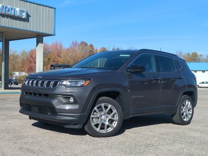 Used 2024 Jeep Compass Latitude