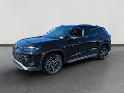 New 2025 Volkswagen Tiguan S image 1