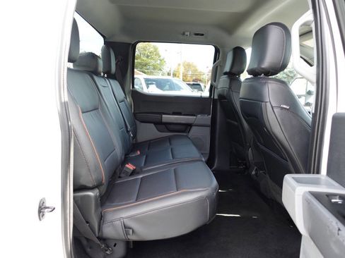 Used 2023 Ford F250 XLT AWD/4WD image 30