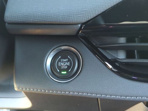 Used 2025 Buick Enclave Preferred image 17