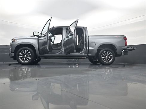 Certified 2022 Chevrolet Silverado 1500 LT image 34