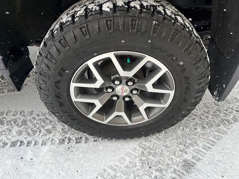 Used 2021 GMC Canyon AT4 w/ Trailering Package image 11