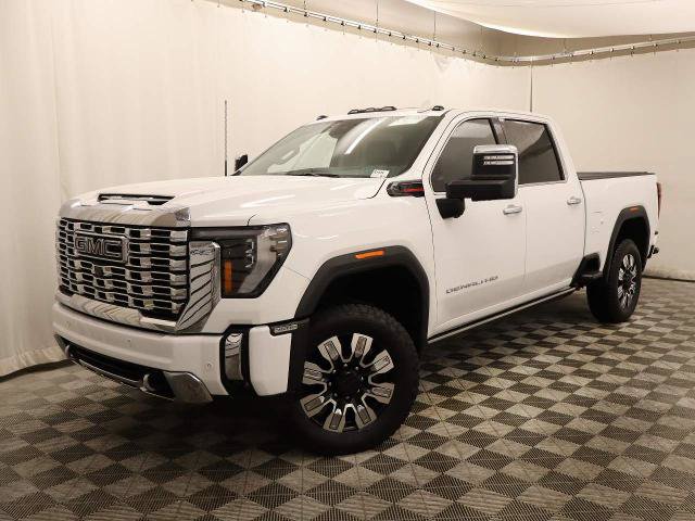 Used 2026 GMC Sierra 3500 Denali w/ Denali Reserve Package AWD/4WD image 1