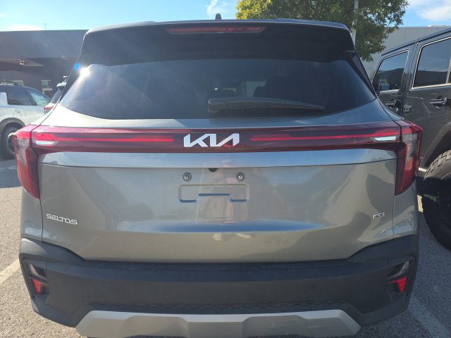 Used 2026 Kia Seltos LX AWD/4WD image 4