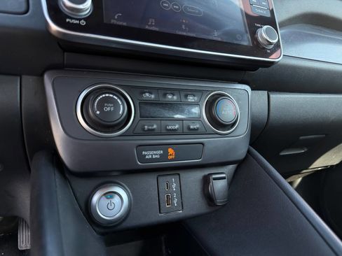 Used 2023 Nissan Leaf S FWD image 13
