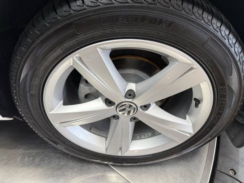 Used 2015 Volkswagen Passat 1.8T SE FWD image 23