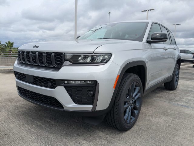 New 2026 Jeep Grand Cherokee Limited AWD/4WD image 8
