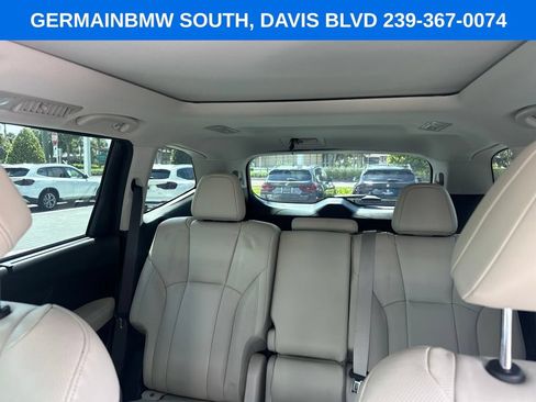 Used 2020 Subaru Ascent Limited w/ Technology Package AWD/4WD image 24