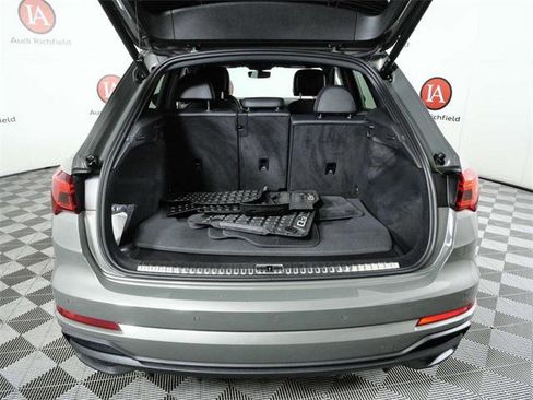 Used 2023 Audi Q3 2.0T Premium Plus w/ Premium Plus Package image 10