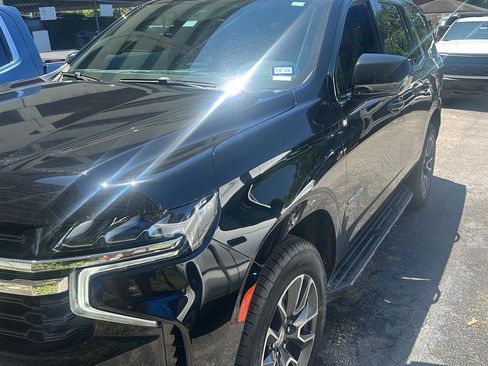 Used 2022 Chevrolet Tahoe LS RWD image 4
