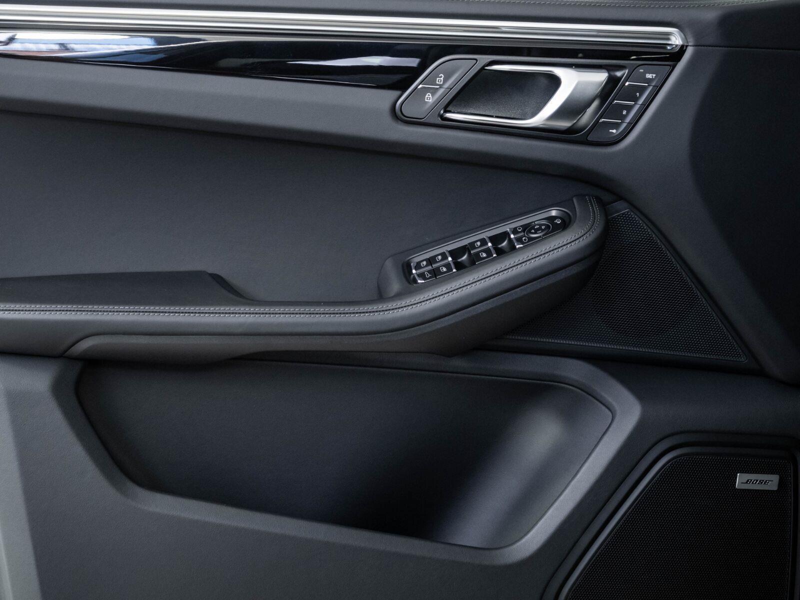 New 2026 Porsche Macan S AWD/4WD image 6