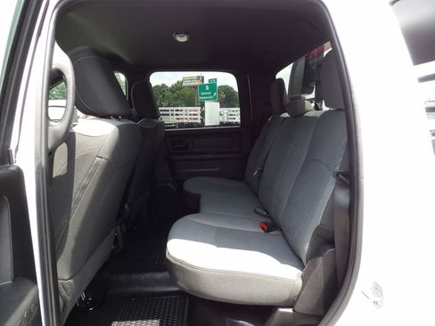 Used 2024 RAM 5500 Tradesman w/ Chrome Appearance Group AWD/4WD image 31