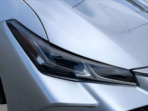 Used 2021 Toyota Avalon Touring FWD image 28