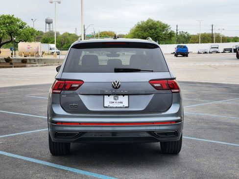 Used 2024 Volkswagen Tiguan SE R-Line image 33