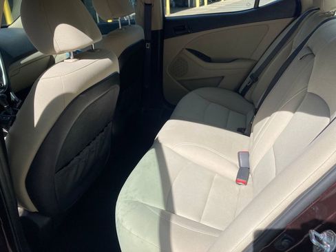 Used 2015 Kia Optima LX image 29