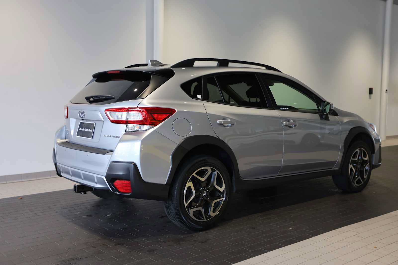 Used 2019 Subaru Crosstrek 2.0i Limited w/ Moonroof Package w/Navigation AWD/4WD image 7