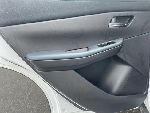 New 2026 Nissan Leaf Platinum+ w/ Cargo Package (Platinum+) FWD image 15