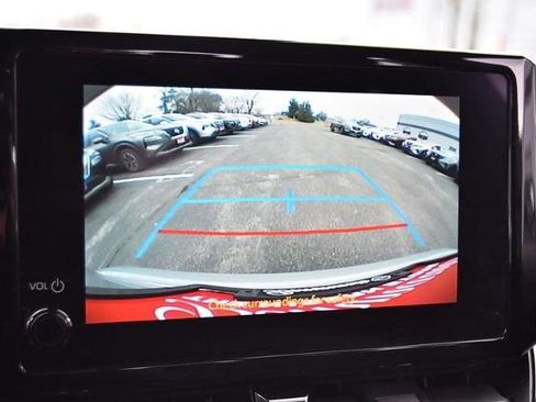 Used 2025 Toyota Corolla LE image 12